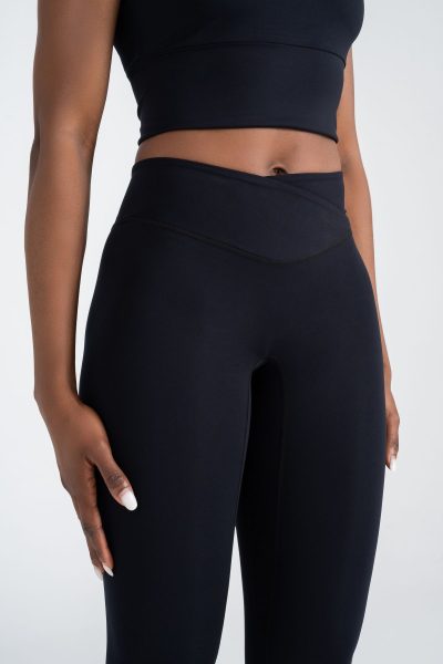 Define Push-up Cross Belt Detayli Tayt Siyah - Görsel 3